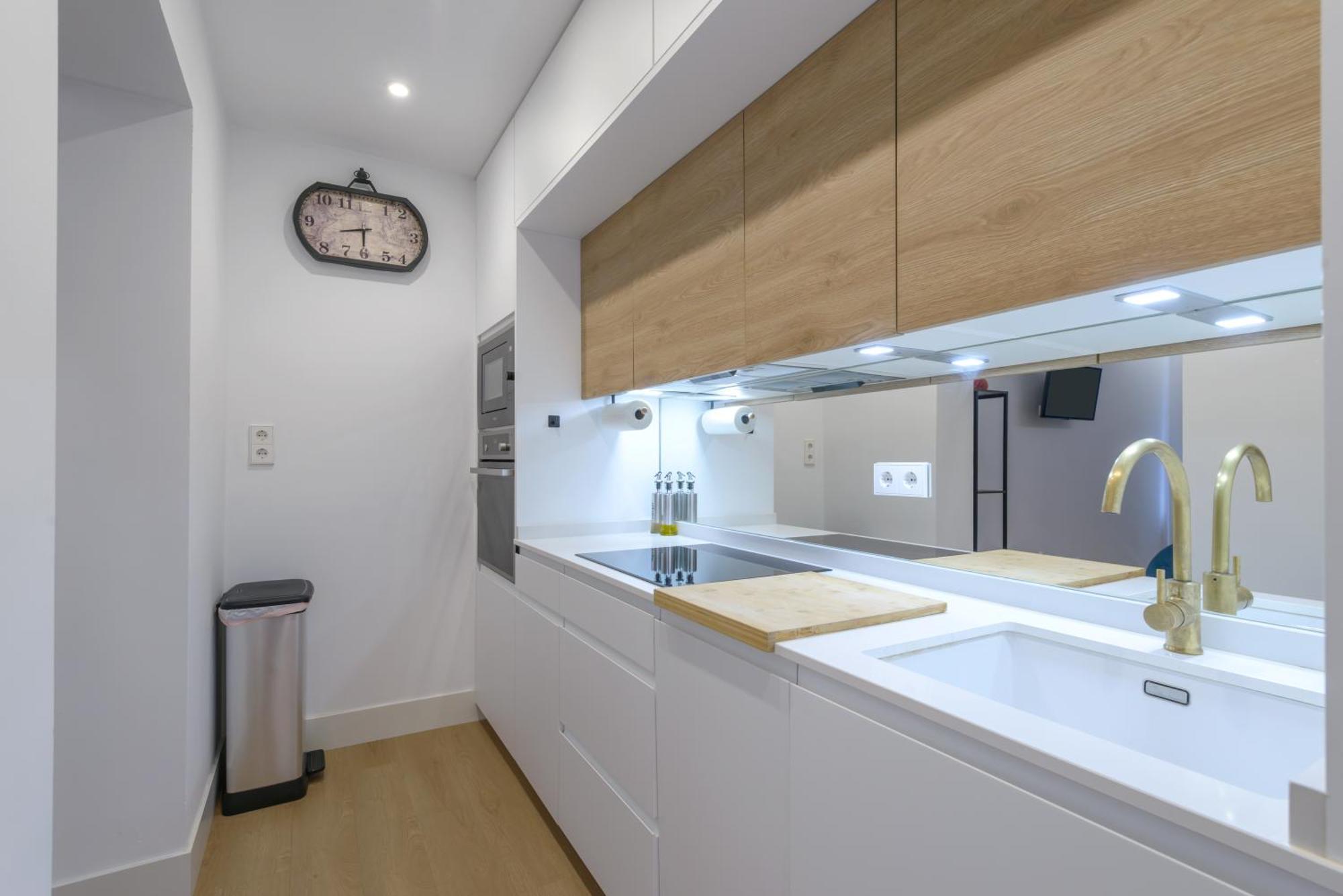 마드리드 Gran Via New 2Br 1Bth Elevator 아파트 외부 사진