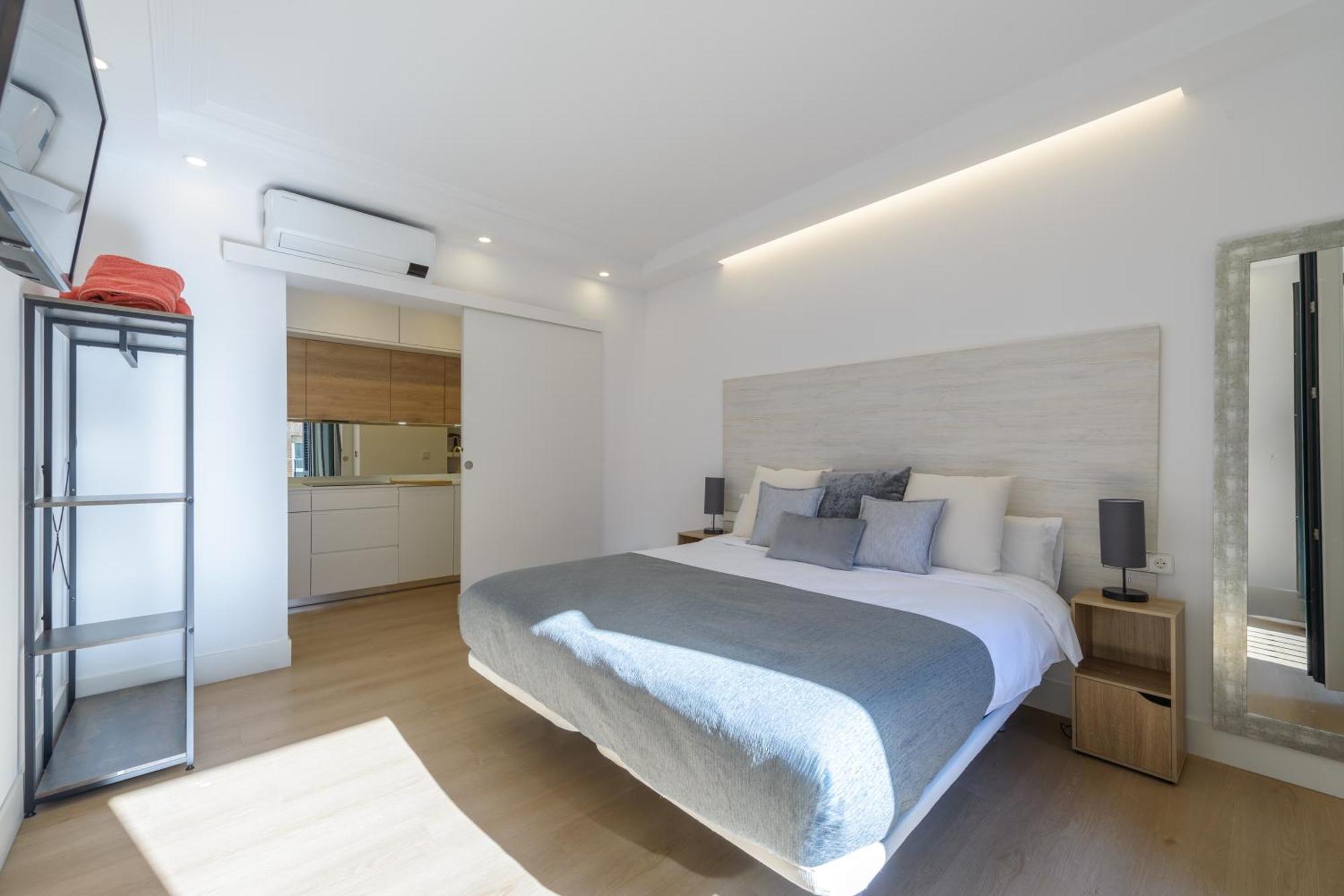 마드리드 Gran Via New 2Br 1Bth Elevator 아파트 외부 사진