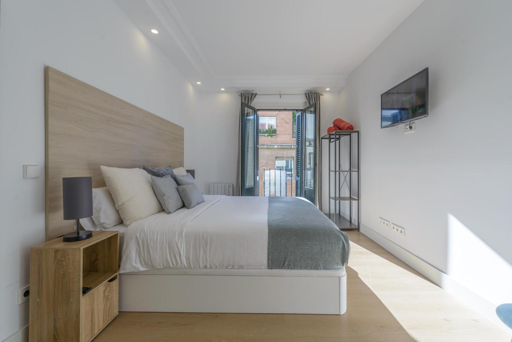 마드리드 Gran Via New 2Br 1Bth Elevator 아파트 외부 사진