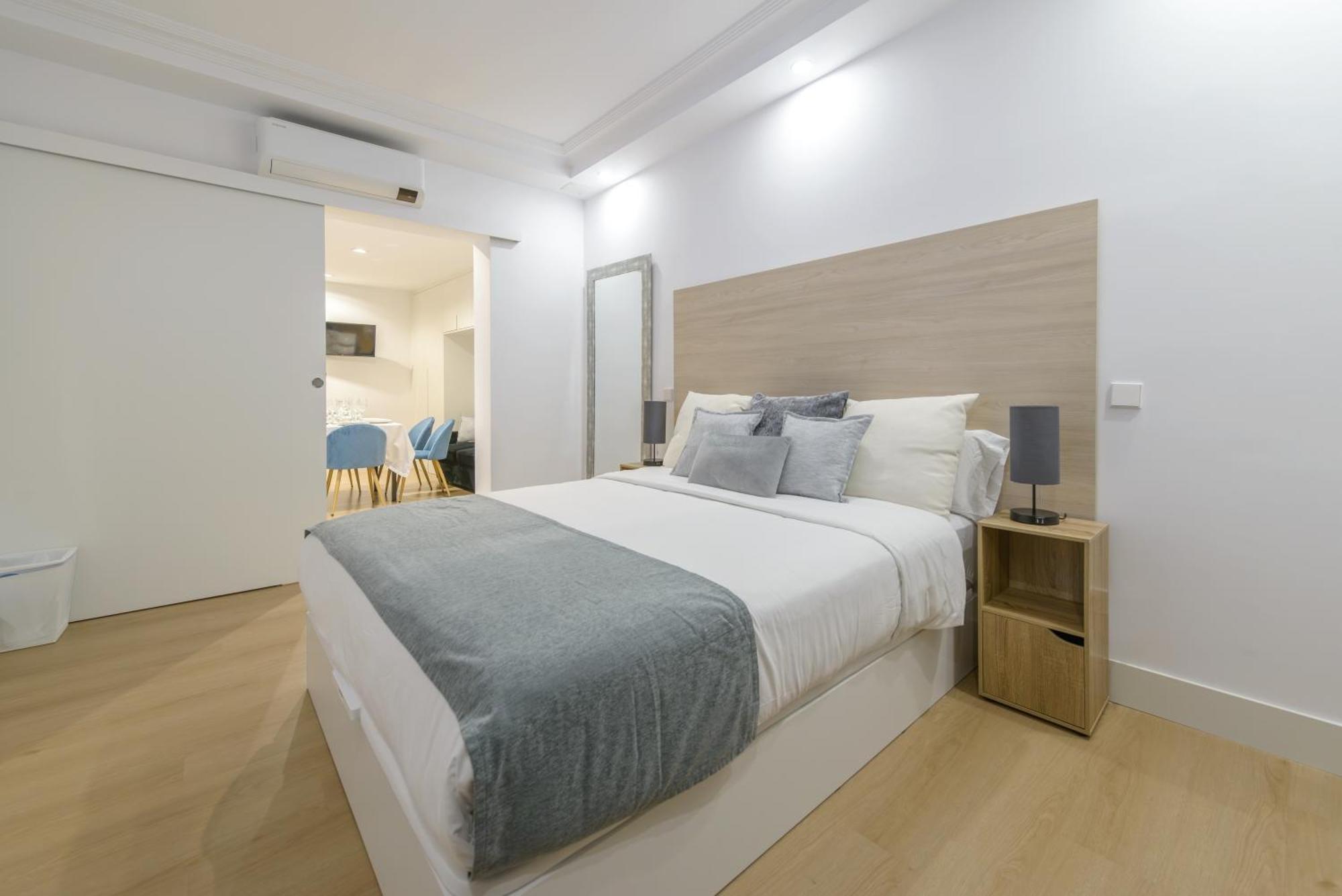 마드리드 Gran Via New 2Br 1Bth Elevator 아파트 외부 사진