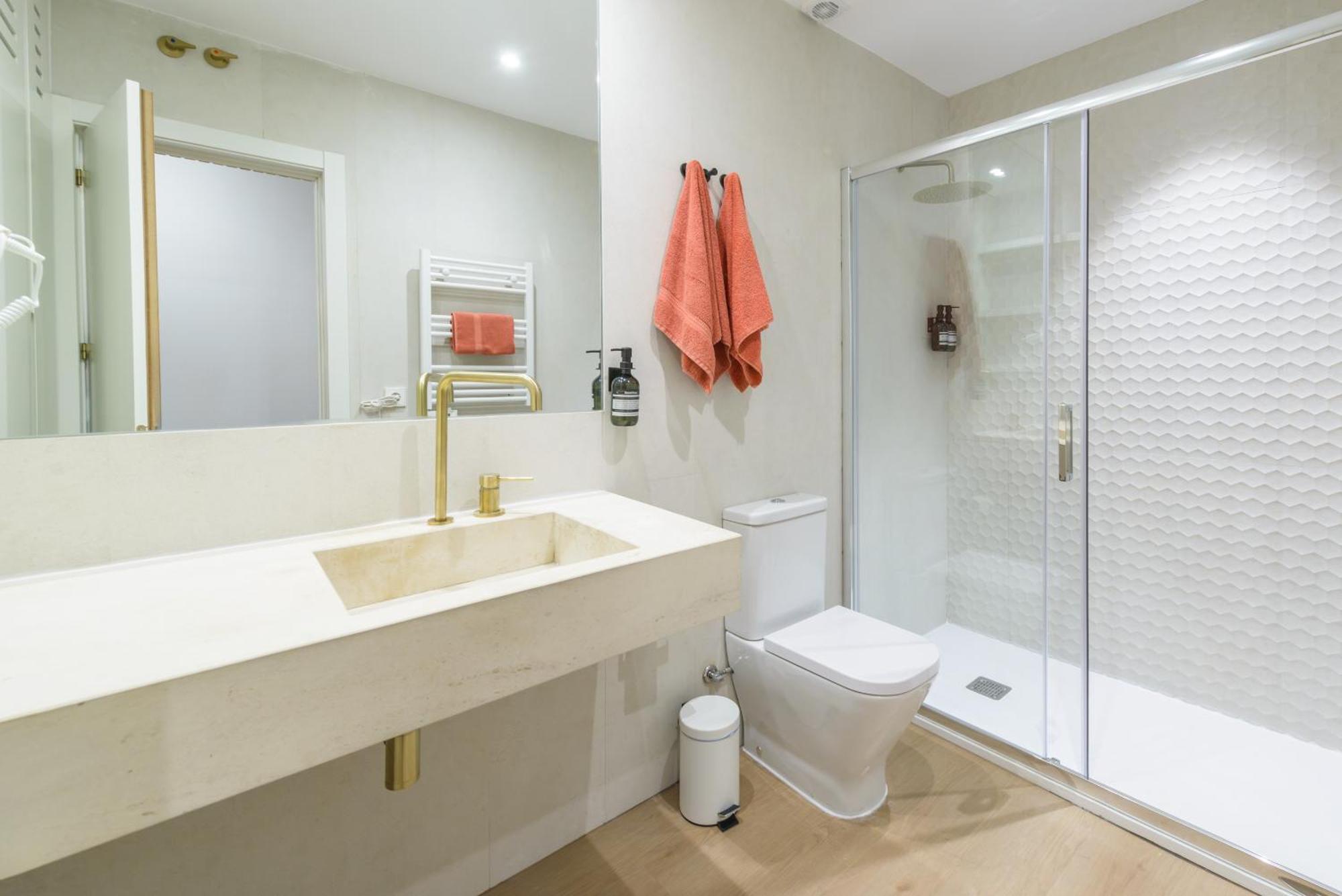 마드리드 Gran Via New 2Br 1Bth Elevator 아파트 외부 사진