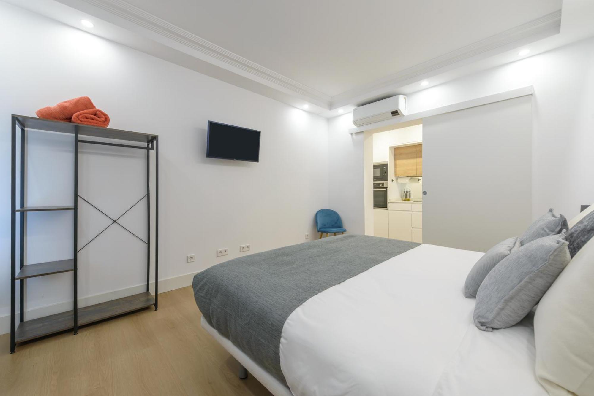 마드리드 Gran Via New 2Br 1Bth Elevator 아파트 외부 사진