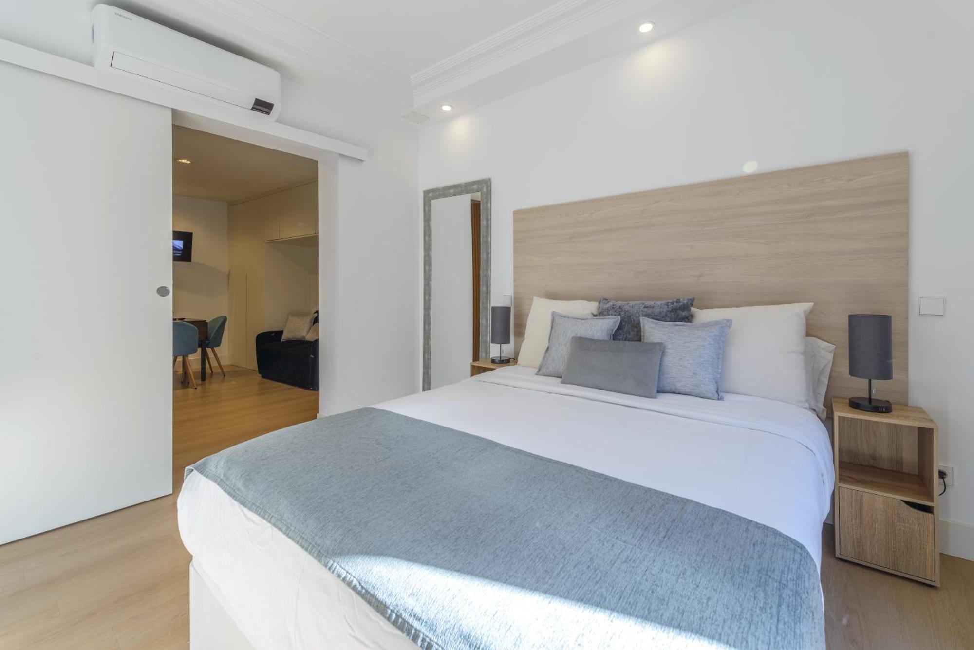 마드리드 Gran Via New 2Br 1Bth Elevator 아파트 외부 사진